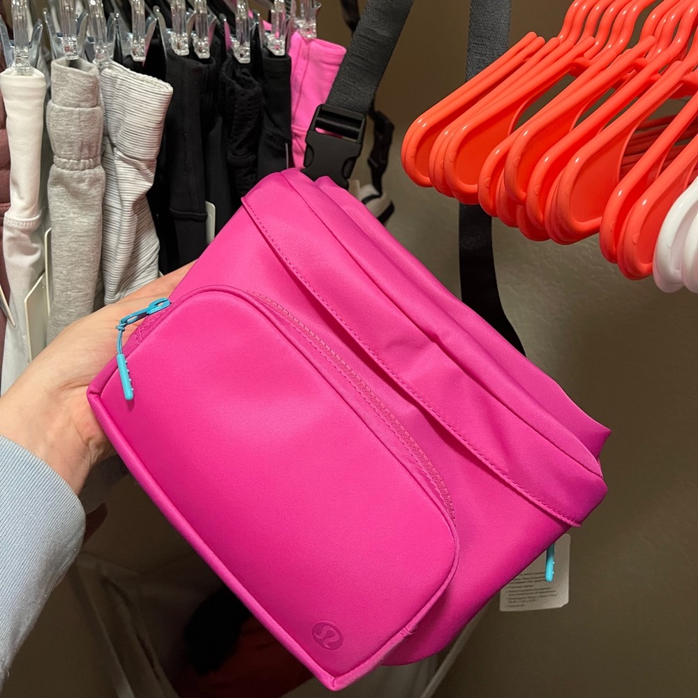 NWT Lululemon The Rest is Written Belt Bag